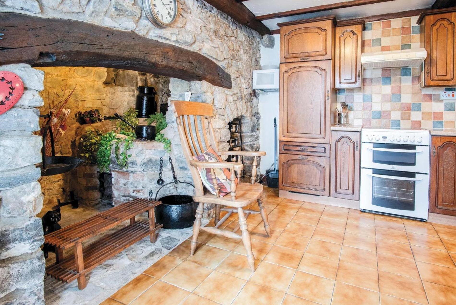 Hall House - 3 Bedroom Cottage - Saint Florence Exterior photo